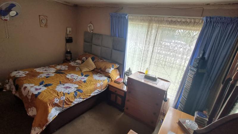 2 Bedroom Property for Sale in Vaalpark Free State